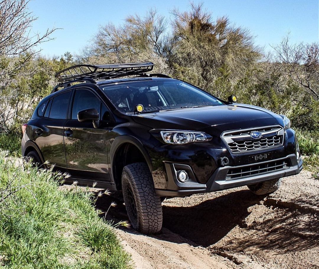 subaru crosstrek tire size