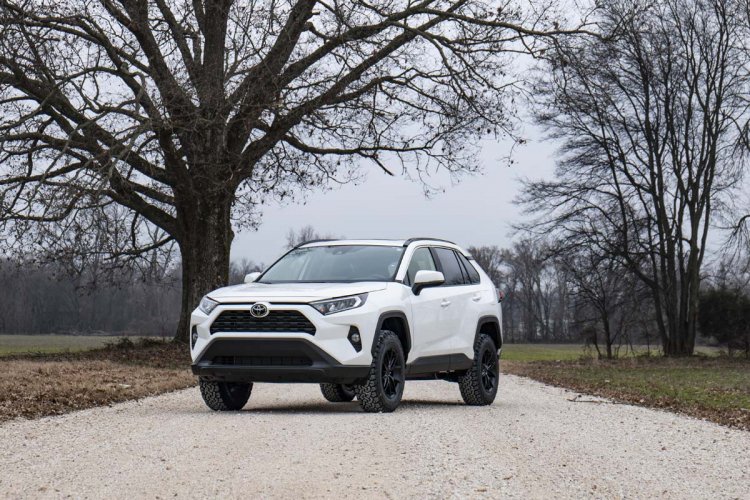 Rough Country Lift Kit for toyota rav4